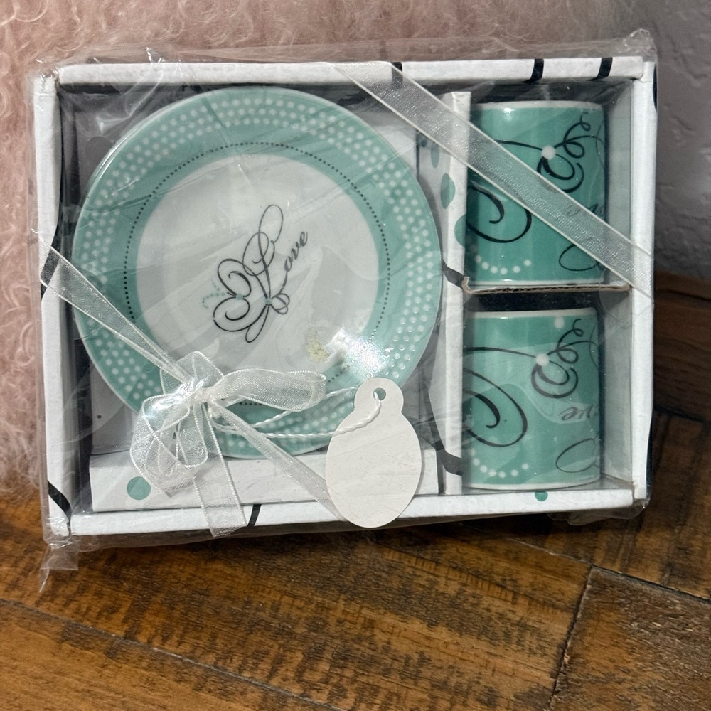 artisano designs set Espresso Cups And Plates Gift Set New with box